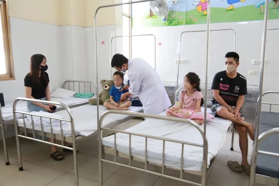 Bức Ảnh Người Nằm Viện Khiến Ai Xem Cũng Phải Dừng Lại Một Nhịp