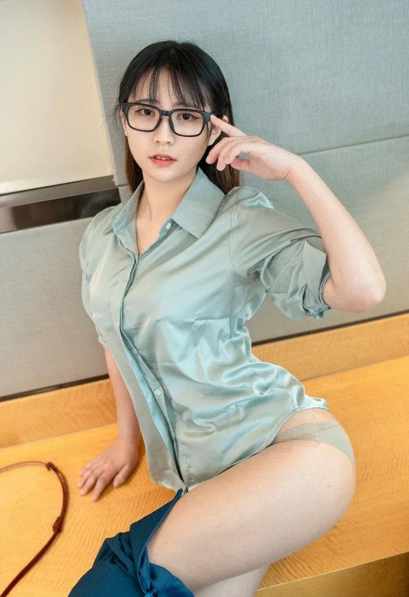 gái móc lồn · ảnh 3