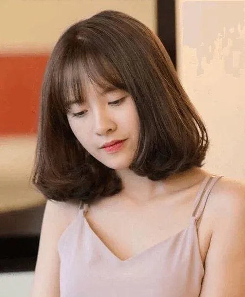 Tuyển tập 100+ ảnh tóc uốn ngắn quyến rũ · ảnh 3